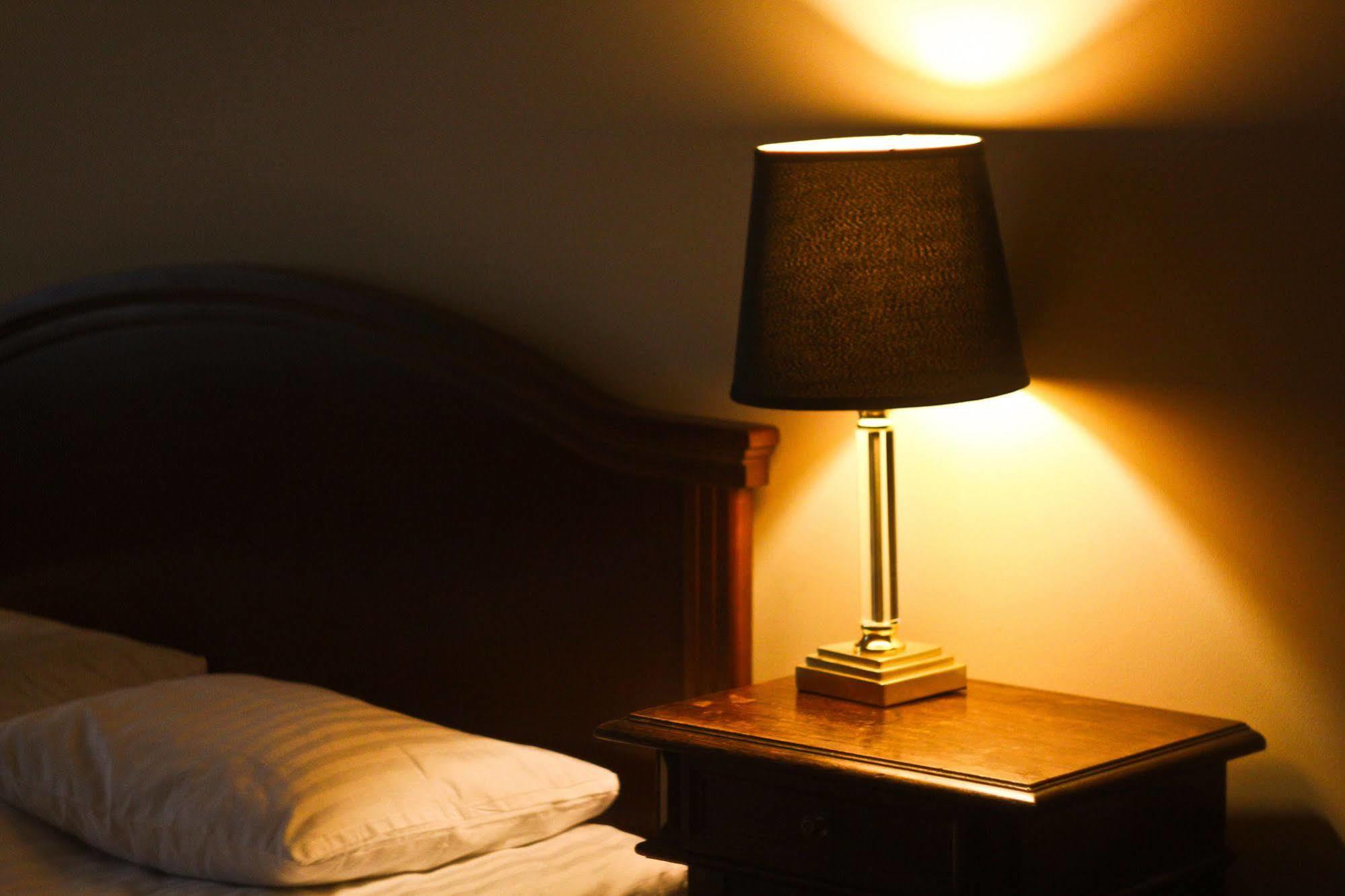 British Club Lviv Hotel Buitenkant foto